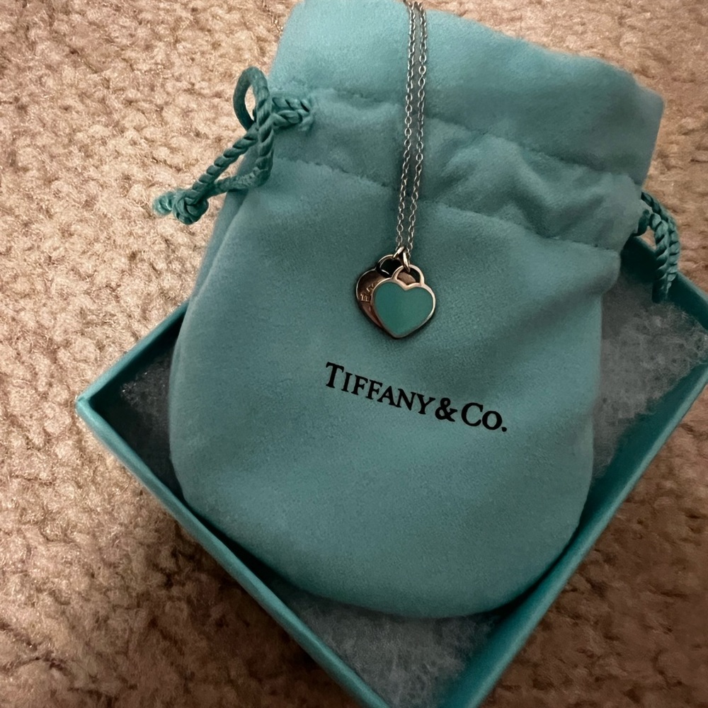 “Return to Tiffany” Tiffany Blue Double Heart Tag Pendant